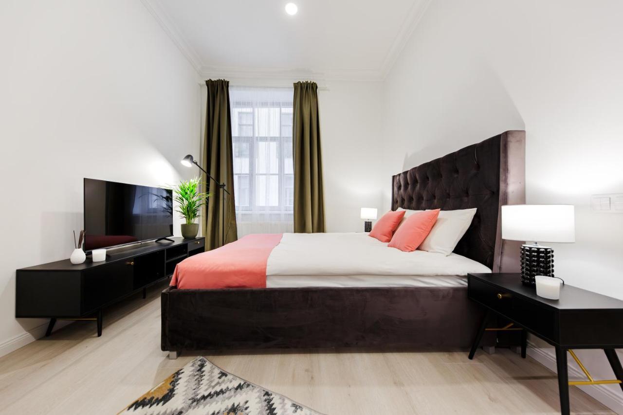 Rigaapartment Elizabetes 22 Self-Service Aparthotel ภายนอก รูปภาพ